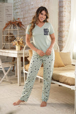 Pijama mujer manga corta y pantalón lunas y estrellas
